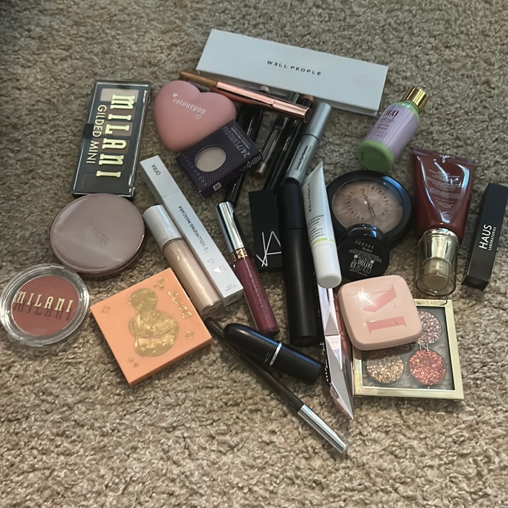 High end makeup lot for ( reserved for Rhonda)